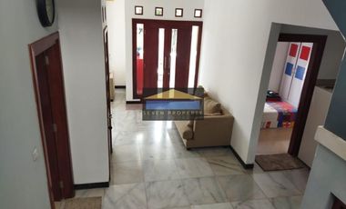 Rumah Hook Full Renovasi Semi Furnished di Bukit Golf P3.133/23