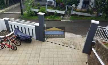 Rumah Hook Full Renovasi Semi Furnished di Bukit Golf P3.133/23