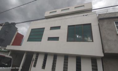 Casa en Venta en Iztapalapa, Unidad Vicente Guerrero