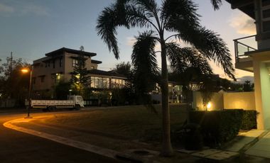 Pre-ownhed modern r house for sale inside the Mansions South Forbes
