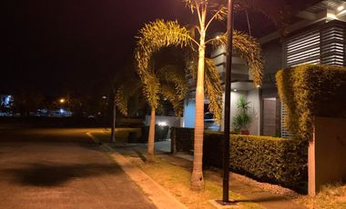 Pre-ownhed modern r house for sale inside the Mansions South Forbes