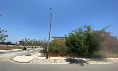 TERRENO EN VENTA –  EN ESQUINA -URB.BOULEVARD PARK PLAZA - CASTILLA-PIURA