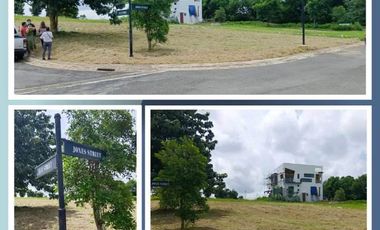 485  SQM corner  lot for sale in private Tagaytay Highlands