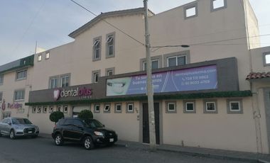 Edificio de oficinas o consultorios y casa en Lerma