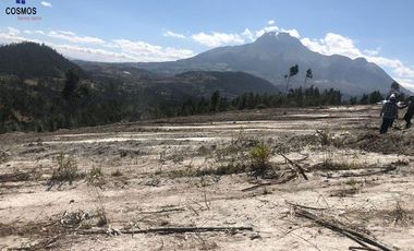 Venta de terreno en Otavalo sector Gualsaqui, 2200 m2