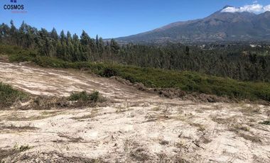 Venta de terreno en Otavalo sector Gualsaqui, 2200 m2