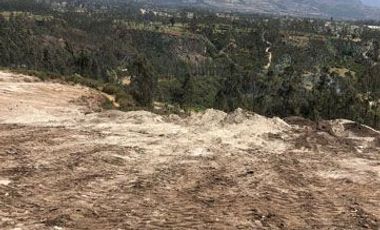 Venta de terreno en Otavalo sector Gualsaqui, 2200 m2