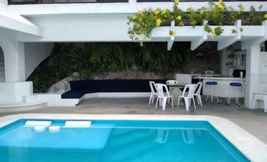 CASA EN VENTA EN LAS BRISAS