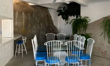 CASA EN VENTA EN LAS BRISAS