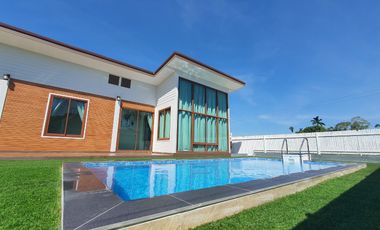 Brand-new built pool villas