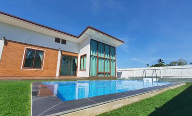 Brand-new built pool villas