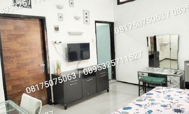 Kost Dekat Tunjungan Plaza Surabaya, Kampus UWKS