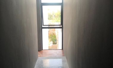 RENTA MODERNA VILLA EN TEMOZÓN NORTE, VILLA SIN MUEBLES., RENTA