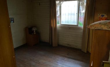 SE VENDE CASA CON AMPLIO TERRENO EN LO GALLARDO