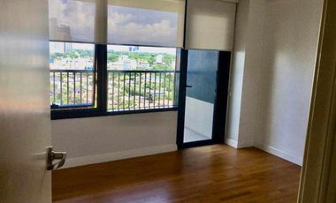FOR SALE/ 2Br unit in One Rockwell west tower