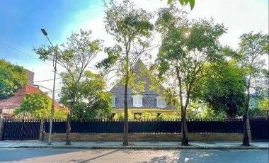 Disewakan Rumah komersil jalan raya Diponegoro