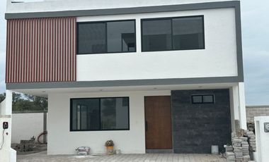 ZenLife2 4.2mill / Oportinudad de Inversión Residencia NUEVA acabados PREMIUM 3rec/2.5baños TV, Privada Vigilancia24/7