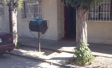 Casa-pasaje Nueve Sur. Lo Espejo