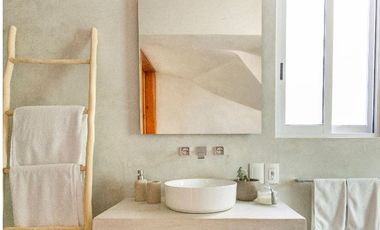 Preciosa casa enorme con muebles y acabados ideales, 5 recámaras más casita aparte