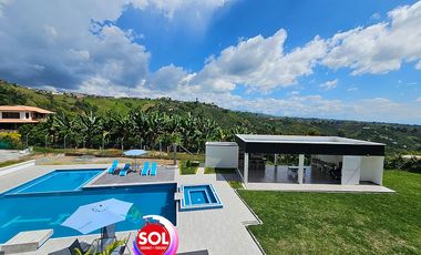 ALOJAMIENTO RURAL CASA CAMPESTRE LUJOSA EN ARRIENDO EJE CAFETERO PEREIRA