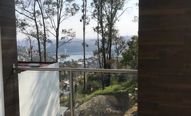 Venta de Casa en Lago Esmeralda