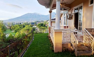 Sewa Villa di Kota Bunga Little Venice Puncak