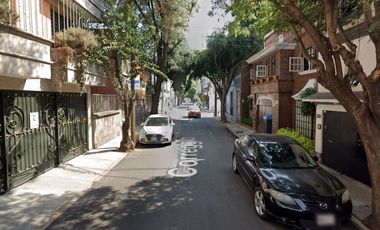 Atención Inversionistas!! venta de Casa en Rematel, Col. Ciudad de Los Deportes, Benito Juárez.