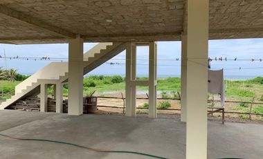 casa de venta frente al mar en manta san lorenzo