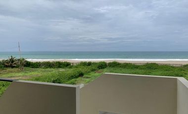 casa de venta frente al mar en manta san lorenzo