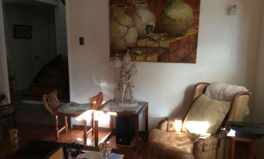 Ciudad satélite, Maipú Se vende cómoda casa 2 pisos, 3 D walking closet, excelente conectivdad