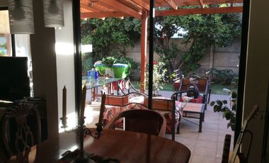 Ciudad satélite, Maipú Se vende cómoda casa 2 pisos, 3 D walking closet, excelente conectivdad