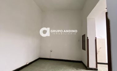 Se Arrienda o se Vende Casa en Cabecera cra 33a - Buacaramanga
