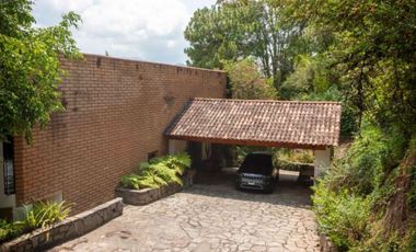 CASA VALLESANA EN VENTA CON VISTA AL LAGO.