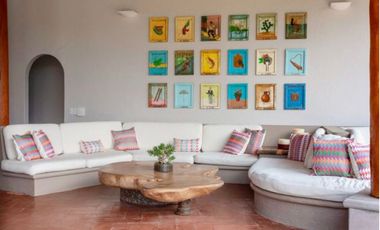 CASA VALLESANA EN VENTA CON VISTA AL LAGO.