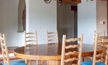 CASA VALLESANA EN VENTA CON VISTA AL LAGO.