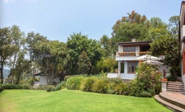 CASA VALLESANA EN VENTA CON VISTA AL LAGO.