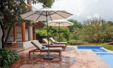 CASA VALLESANA EN VENTA CON VISTA AL LAGO.