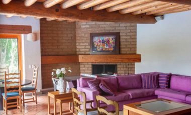 CASA VALLESANA EN VENTA CON VISTA AL LAGO.