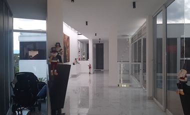 Se vende hermosa casa en conjunto cerrado al oriente de la ciudad de Neiva