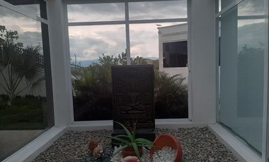 Se vende hermosa casa en conjunto cerrado al oriente de la ciudad de Neiva