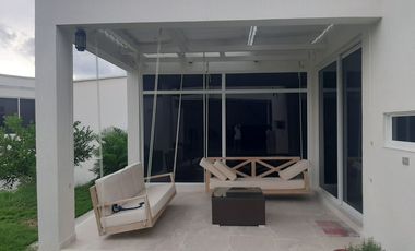 Se vende hermosa casa en conjunto cerrado al oriente de la ciudad de Neiva