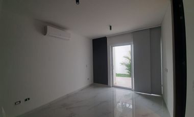 Se vende hermosa casa en conjunto cerrado al oriente de la ciudad de Neiva