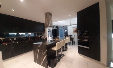 Se vende hermosa casa en conjunto cerrado al oriente de la ciudad de Neiva