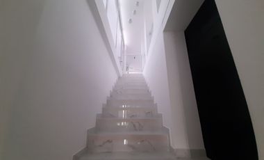 Se vende hermosa casa en conjunto cerrado al oriente de la ciudad de Neiva