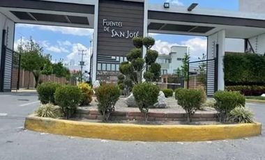 Casa nueva en venta Fuentes de San Jose, 10 minutos Aeropuerto Toluca $2,750,000 Acepto creditos
