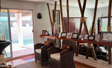 Casa con alberca en San Antonio de Ayala