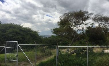 Terreno en Venta en Tumbaco 2250 m² Sector La Ceramica