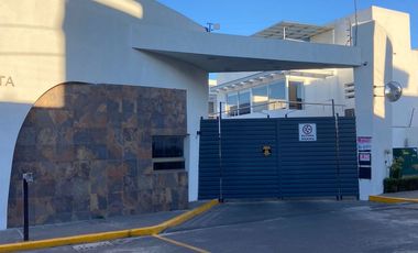 CASA EN VENTA RENTA METEPEC