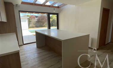 Amplia Casa En Los Notros De Curiñanco