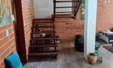 VENDO CASA ANTES DEL PEAJE SAN FELIX 20 MINUTOS DE MEDELLIN